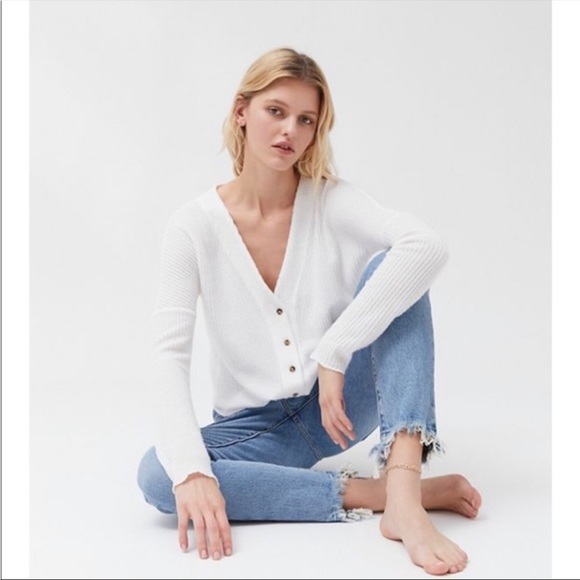 Urban Outfitters Out From Under JoJo Button- up Thermal - Picture 6 of 7